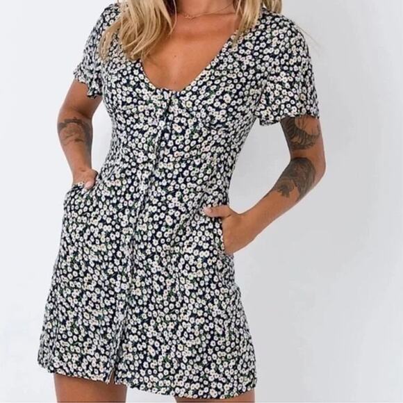 Princess Polly The Same Same mini dress mini floral print dress white navy Sz 6